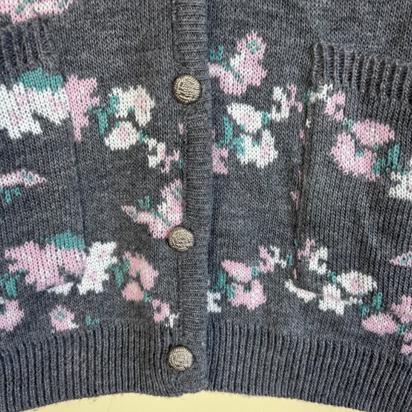 Vintage Women’s Knit Cardigan Floral Embroidered size large - Picture 3 of 6